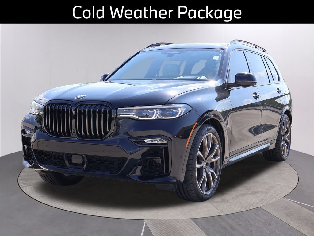 2022 BMW X7 M50i