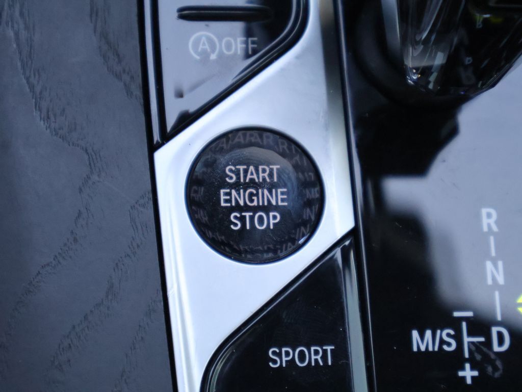 2022 BMW X7 M50i