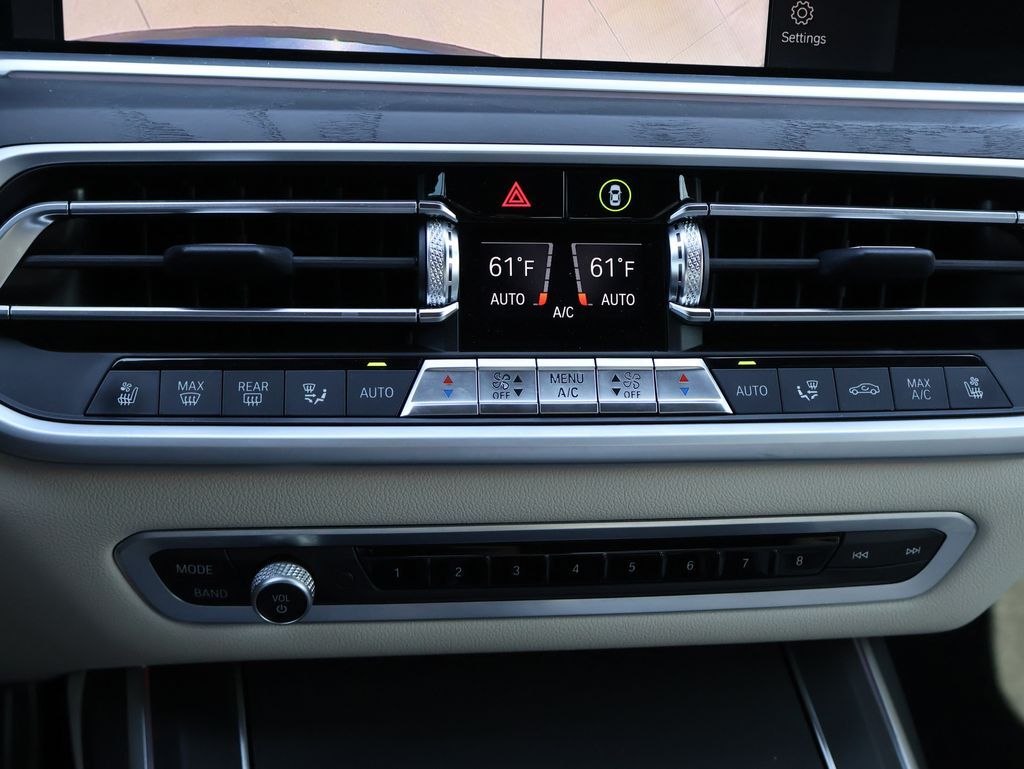 2022 BMW X7 M50i