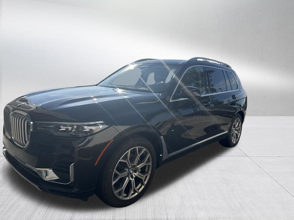 2022 BMW X7