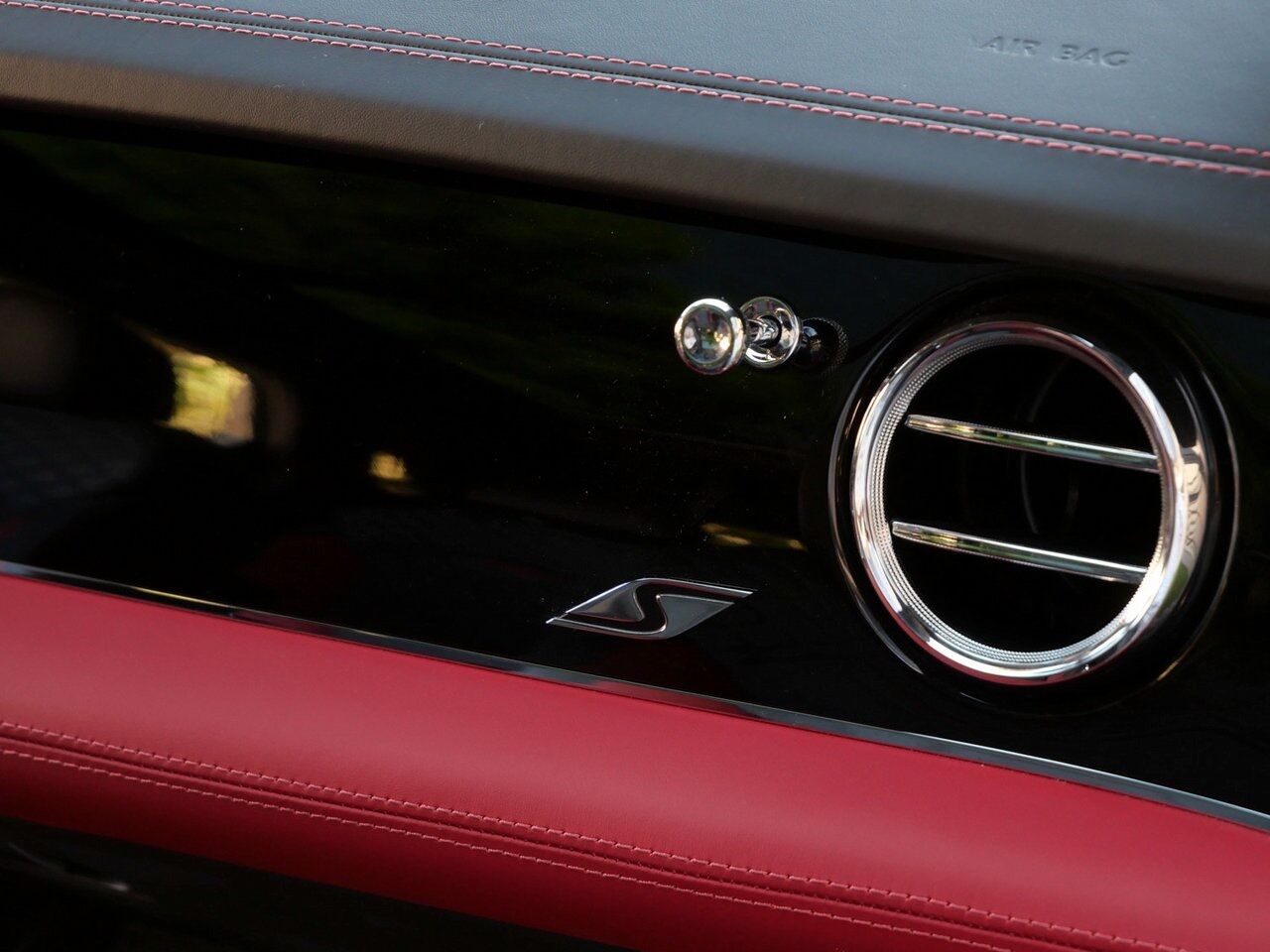 2022 Bentley Bentayga S S Lawrence KS