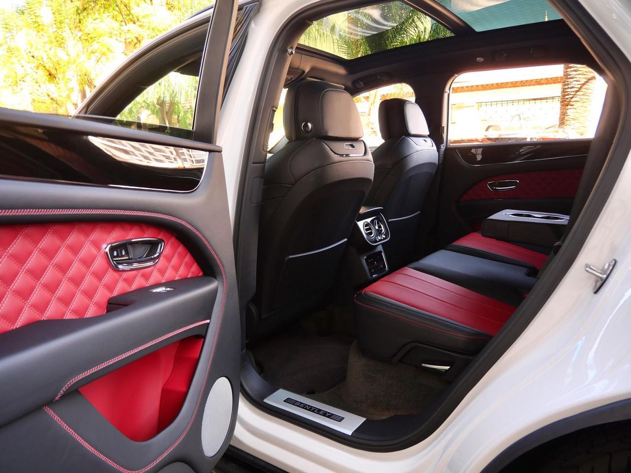 2022 Bentley Bentayga V8 V8 Lawrence KS