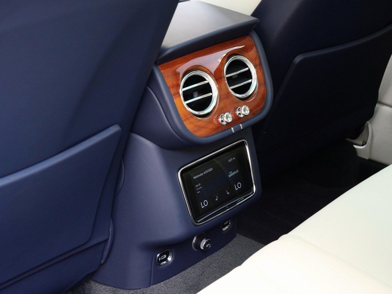 2022 Bentley Bentayga V8 V8 Lawrence KS