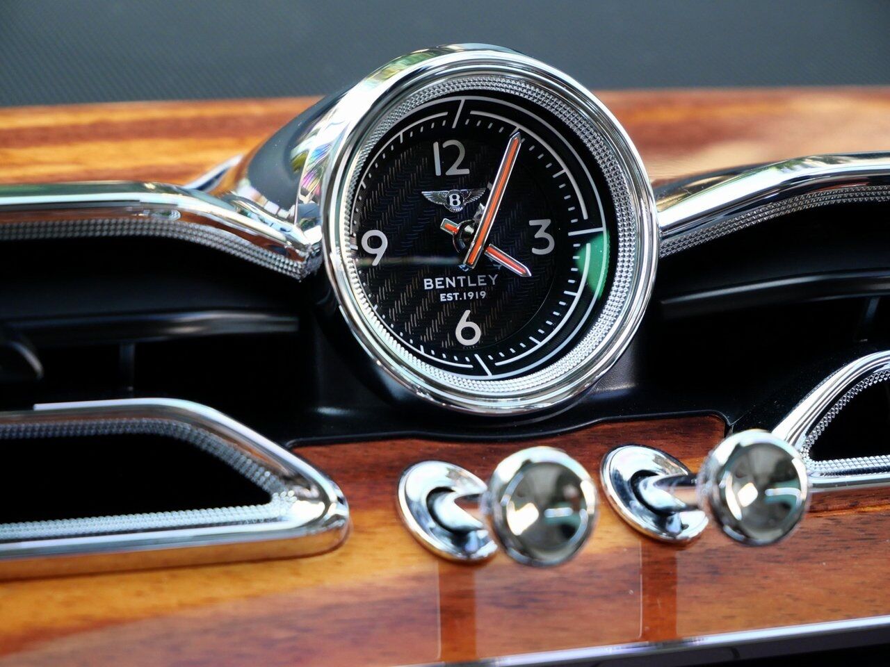 2022 Bentley Bentayga V8 V8 Lawrence KS