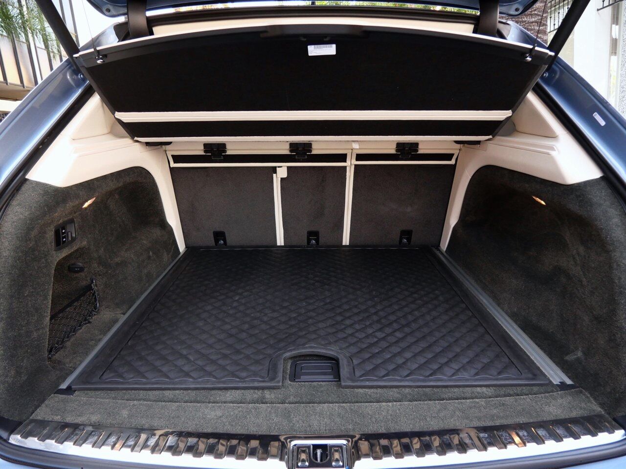 2022 Bentley Bentayga V8 V8 Lawrence KS