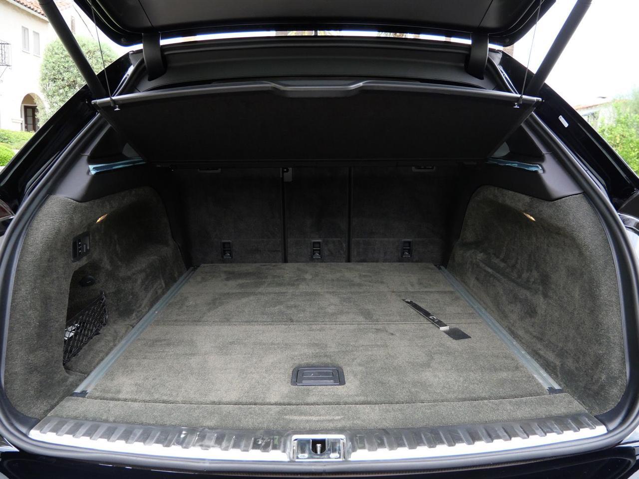 2022 Bentley Bentayga V8 V8 Lawrence KS