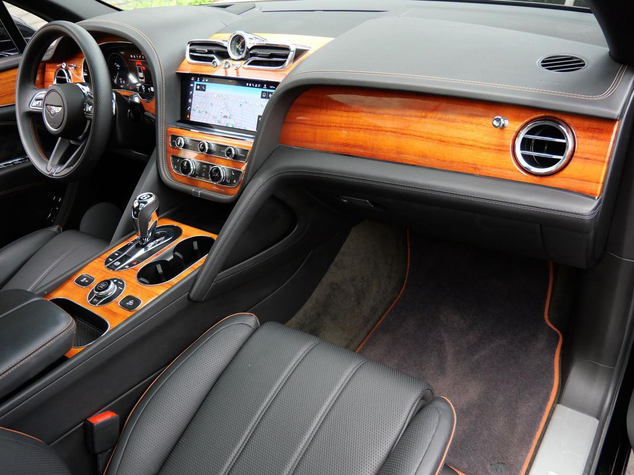 2022 Bentley Bentayga V8 V8