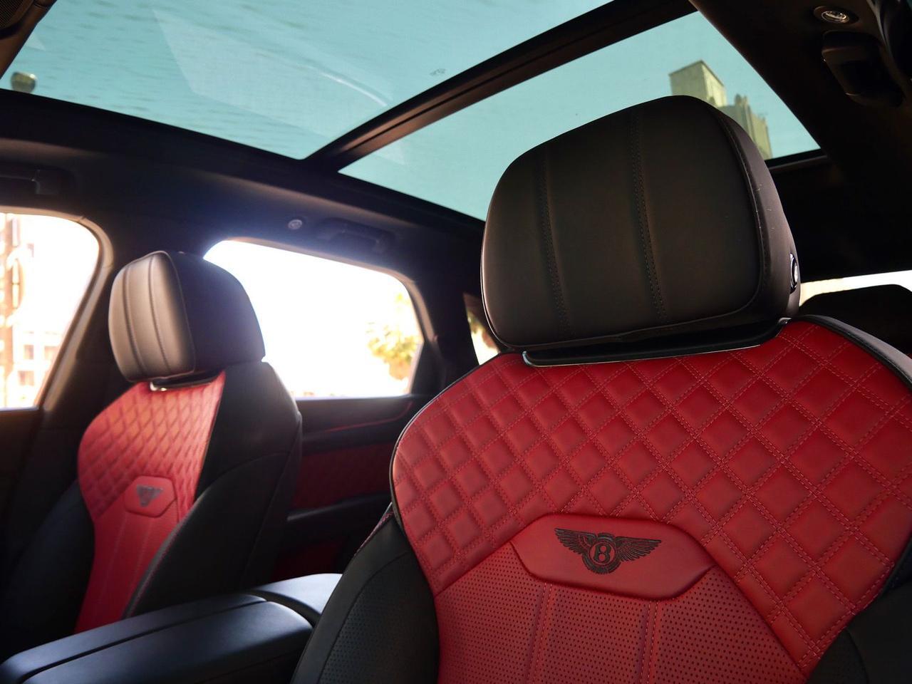 2022 Bentley Bentayga V8 V8 Lawrence KS