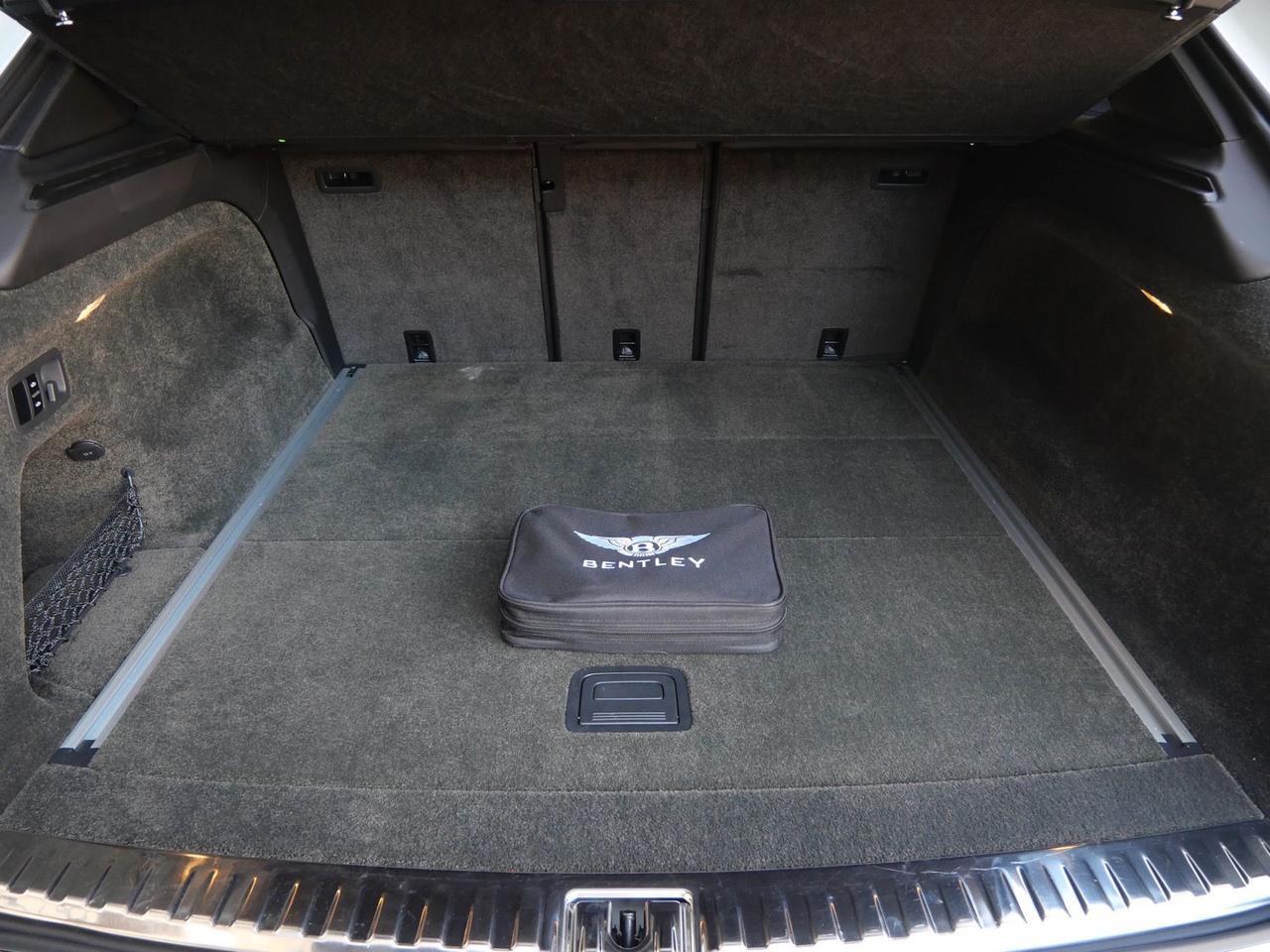 2022 Bentley Bentayga V8 V8 Lawrence KS