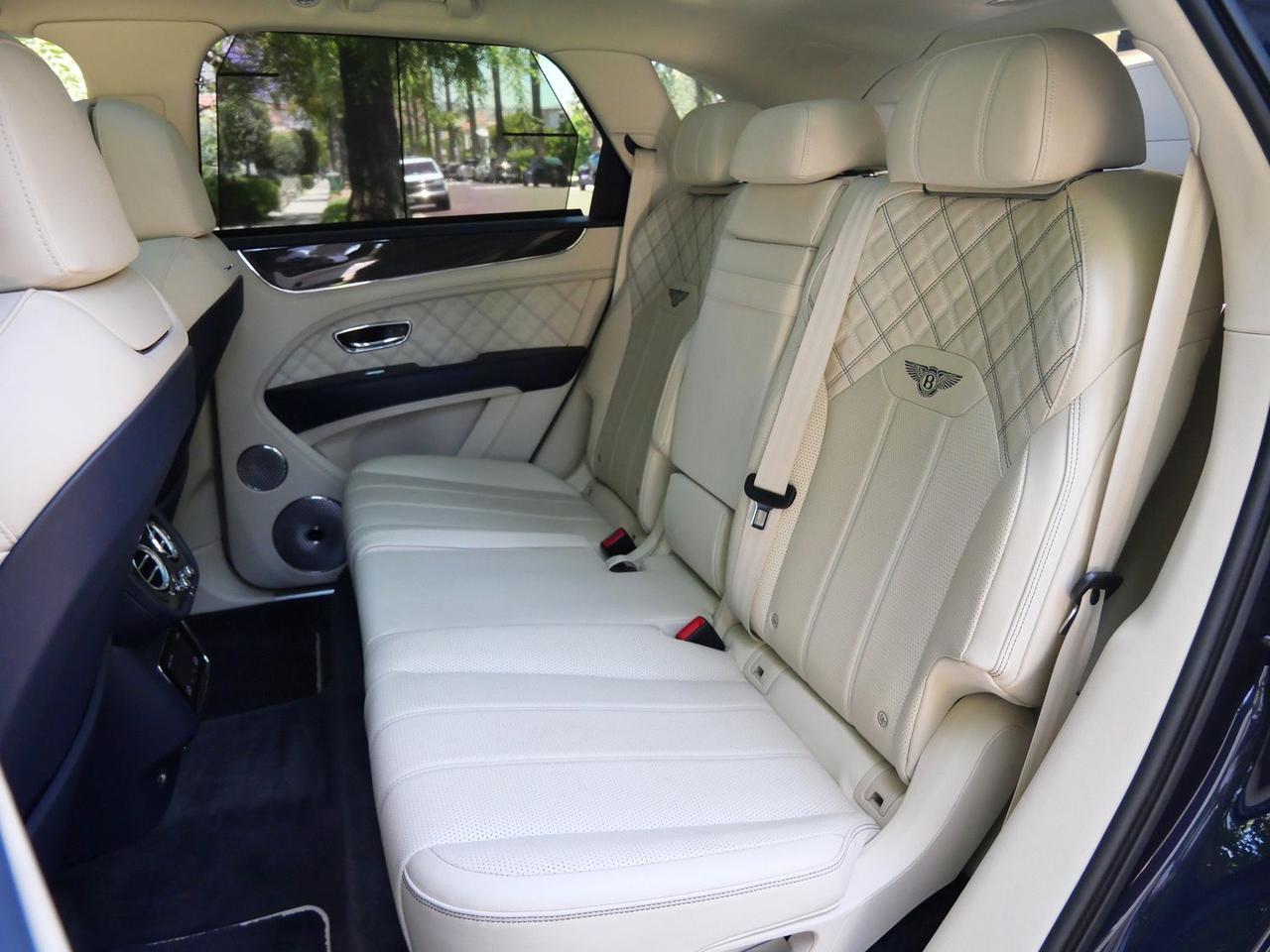 2022 Bentley Bentayga V8 V8 Lawrence KS