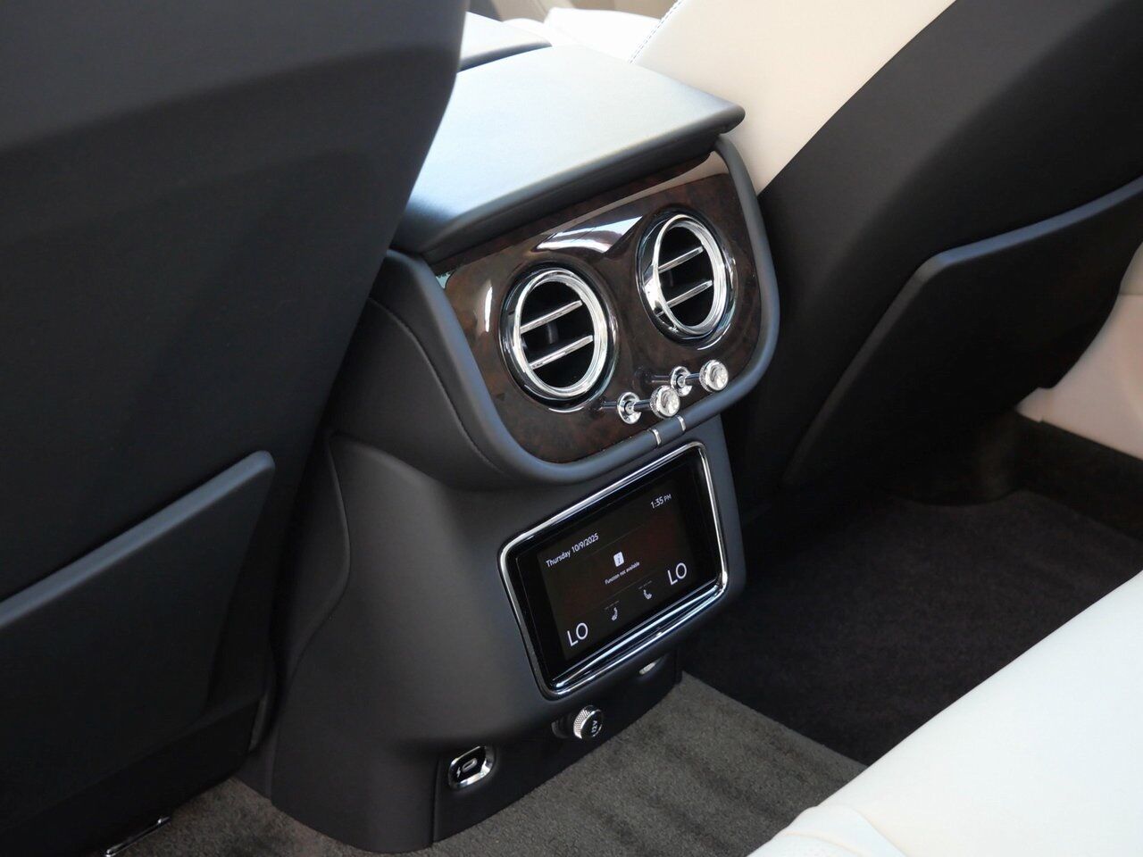 2022 Bentley Bentayga V8 V8 Lawrence KS