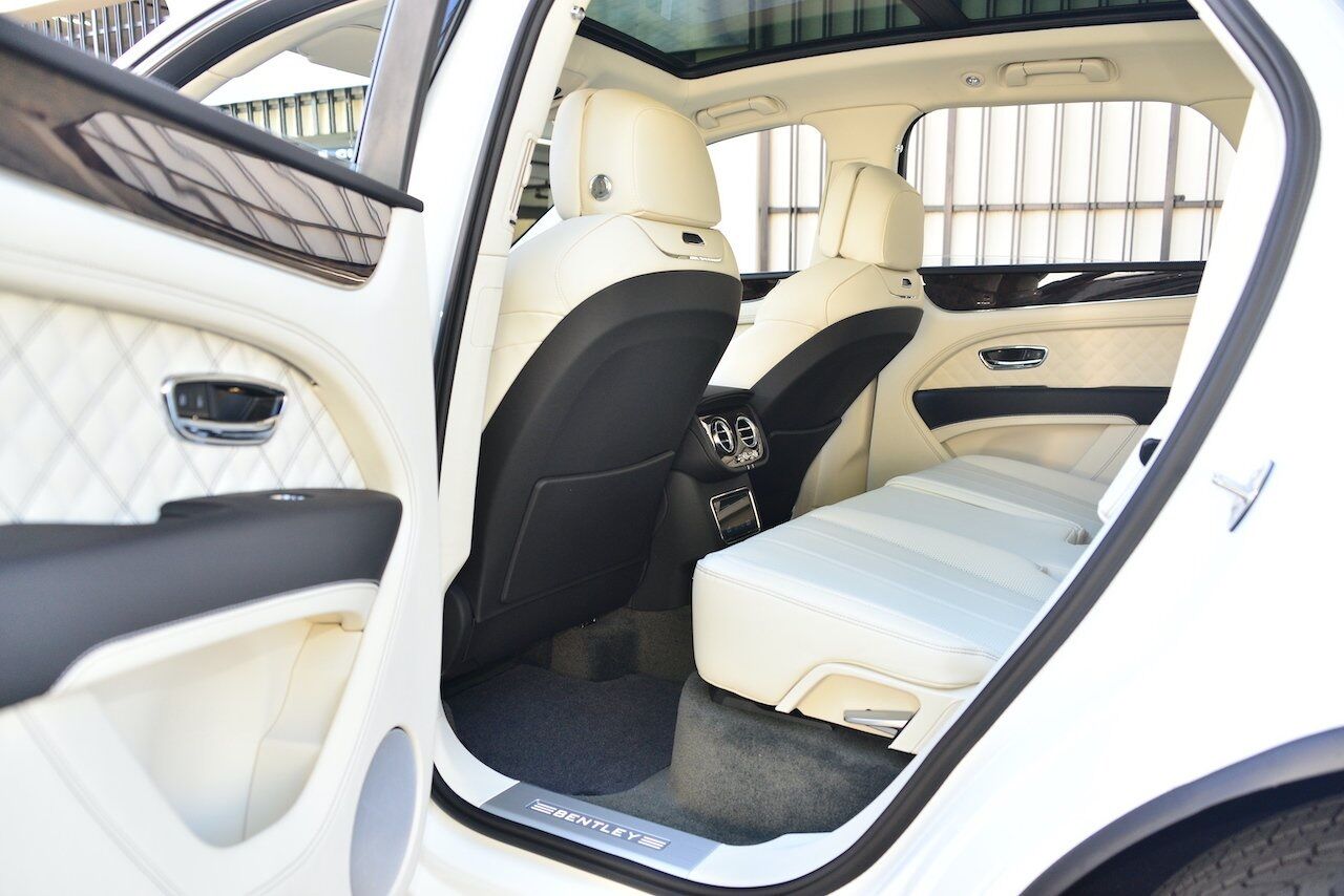 2022 Bentley Bentayga V8 V8 Lawrence KS