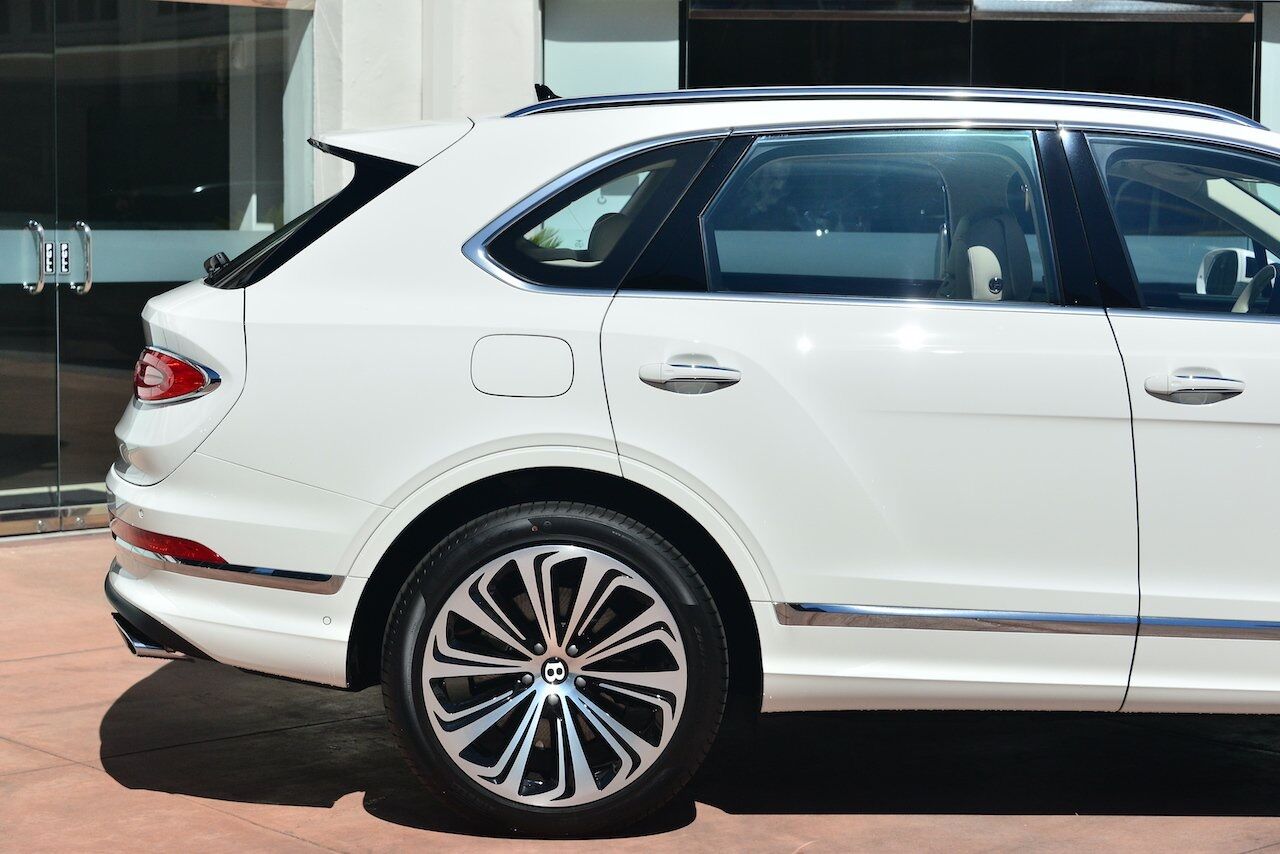 2022 Bentley Bentayga V8 V8 Lawrence KS