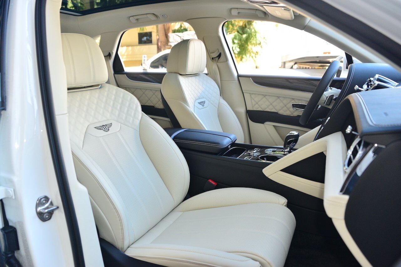 2022 Bentley Bentayga V8 V8 Lawrence KS
