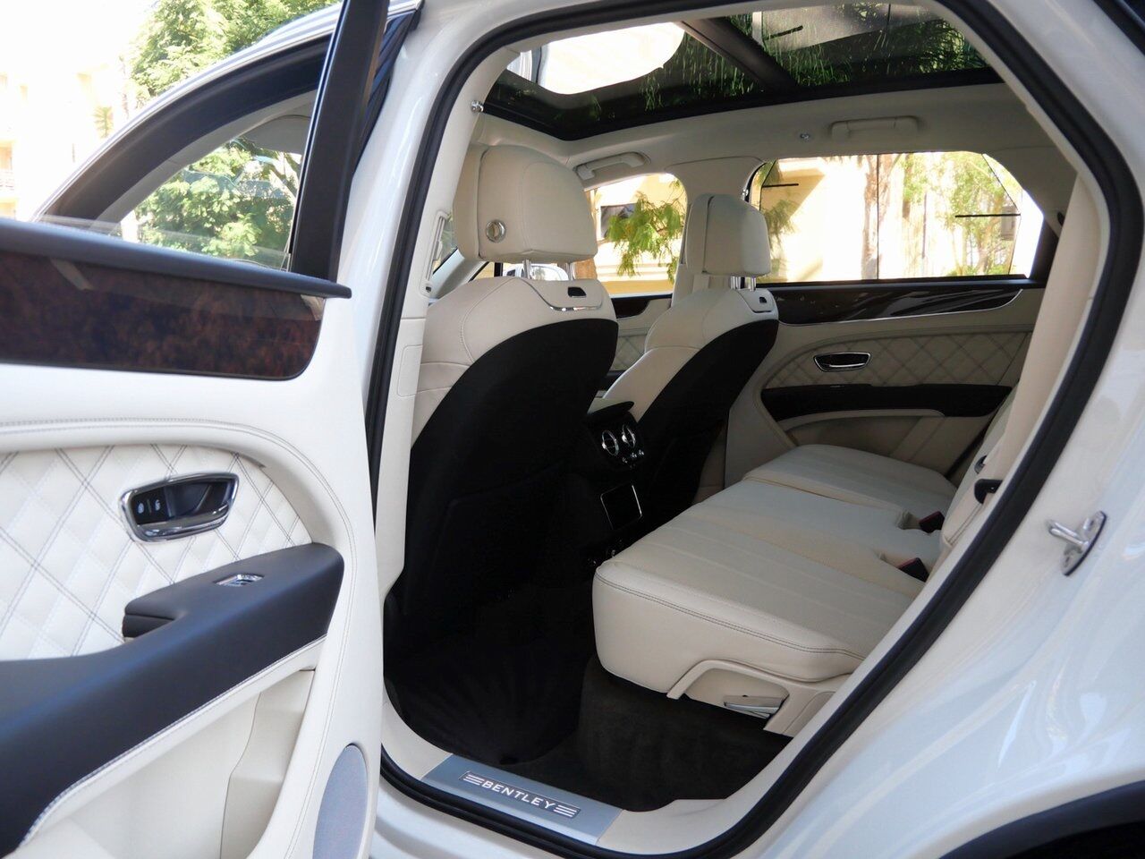 2022 Bentley Bentayga V8 V8 Lawrence KS