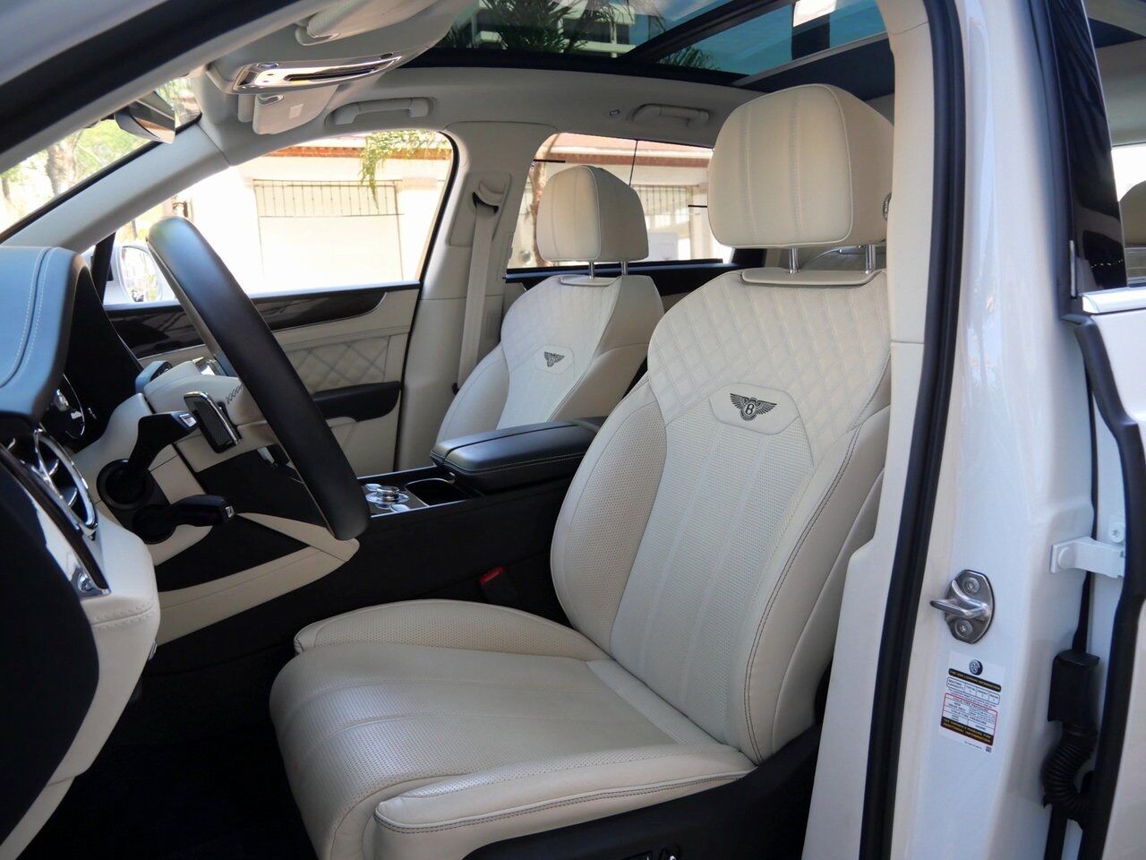 2022 Bentley Bentayga V8 V8 Lawrence KS