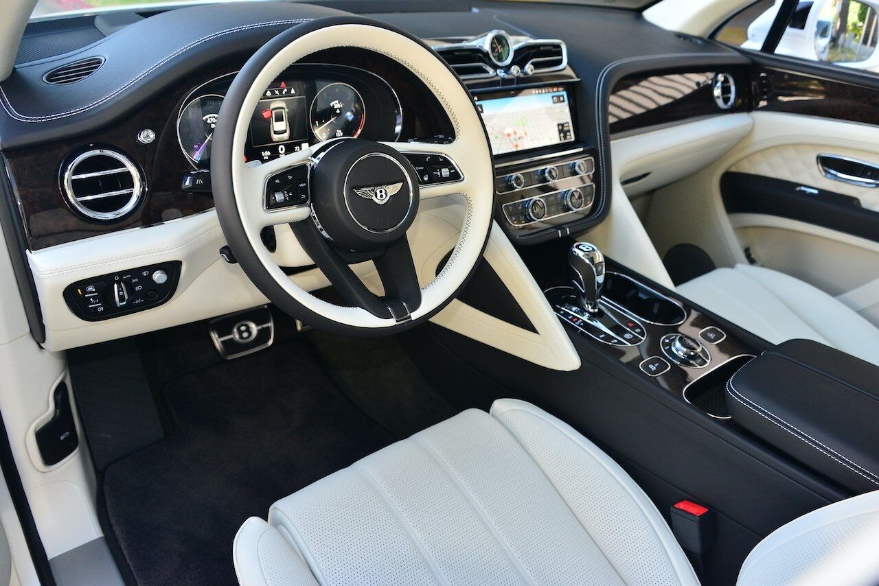 2022 Bentley Bentayga V8 V8 Lawrence KS