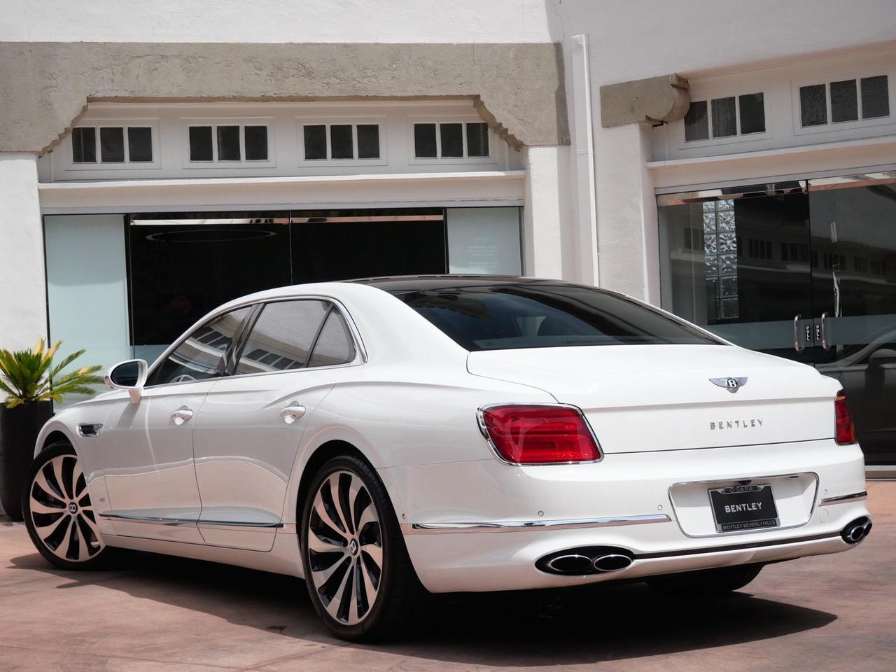 2022 Bentley Flying Spur V8 V8