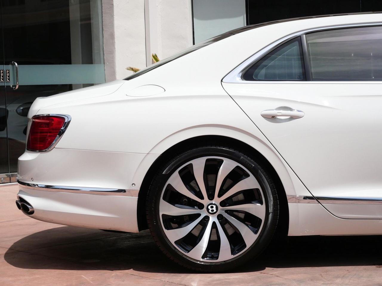 2022 Bentley Flying Spur V8 V8 Lawrence KS