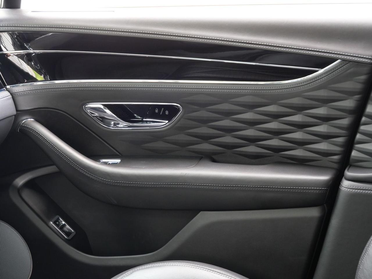 2022 Bentley Flying Spur V8 V8 Lawrence KS