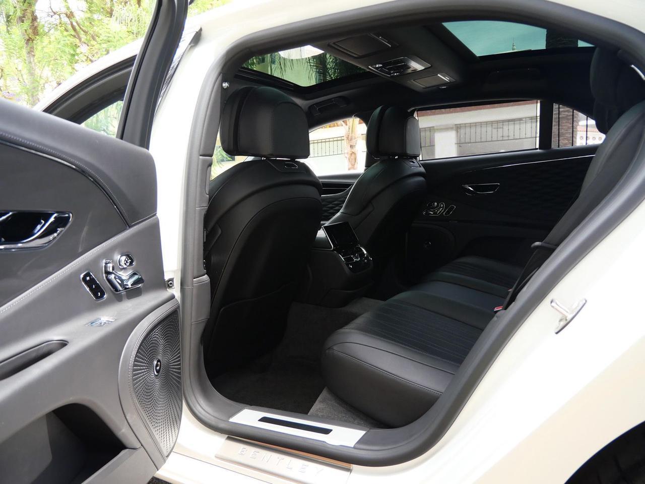 2022 Bentley Flying Spur V8 V8 Lawrence KS