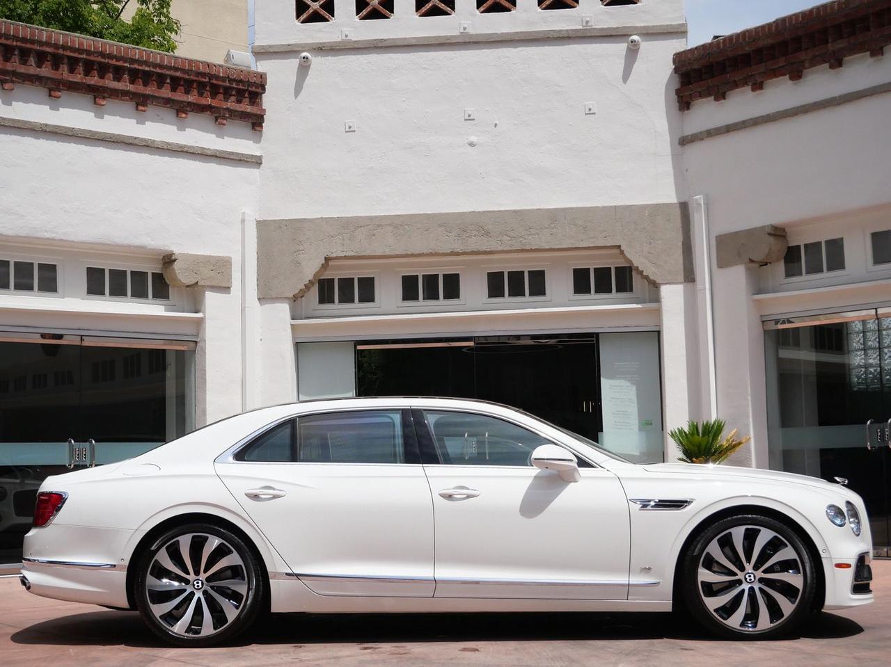 2022 Bentley Flying Spur V8 V8 Lawrence KS