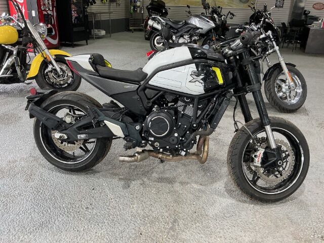 2022 CFM CLX WHITE
