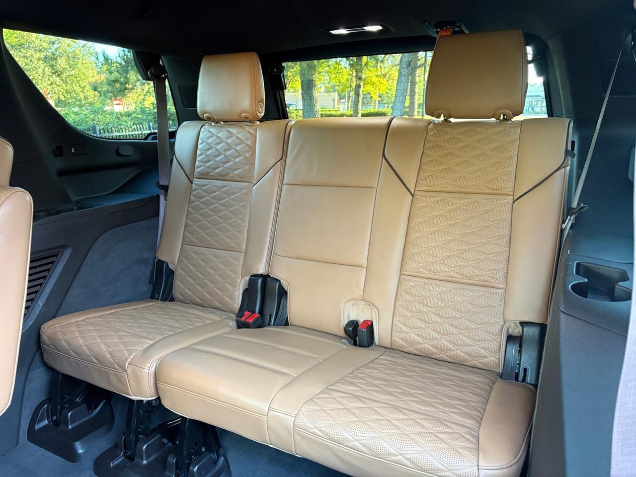 2022 Cadillac Escalade Sport, POWER RUNNING BOARDS, HANDS-FREE LIFTAGTE, 14.2 DIGITAL CLUSTER DISPLAY, PADDLE SHIFTERS, HEADS-UP DISPLAY, 360 FRONT & BACK CAMERA, REAR CROSS TRAFFIC ALERT, LANE CHANGE ALERT, POWER 3RD ROW SEATS, ONLY 1 OWNER, LUXURY COMES WITH KEYS! Virginia Beach VA 2022 Cadillac Escalade Sport, POWER RUNNING BOARDS, HANDS-FREE LIFTAGTE, 14.2 DIGITAL CLUSTER DISPLAY, PADDLE SHIFTERS, HEADS-UP DISPLAY, 360 FRONT & BACK CAMERA, REAR CROSS TRAFFIC ALERT, LANE CHANGE ALERT, POWER 3RD ROW SEATS, ONLY 1 OWNER, LUXURY COMES WITH KEYS! Virginia Beach VA