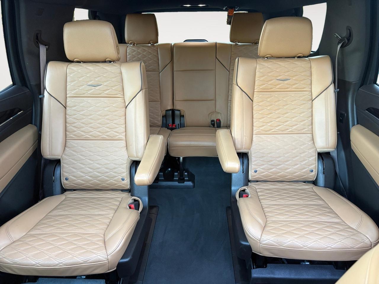 2022 Cadillac Escalade Sport, POWER RUNNING BOARDS, HANDS-FREE LIFTAGTE, 14.2 DIGITAL CLUSTER DISPLAY, PADDLE SHIFTERS, HEADS-UP DISPLAY, 360 FRONT & BACK CAMERA, REAR CROSS TRAFFIC ALERT, LANE CHANGE ALERT, POWER 3RD ROW SEATS, ONLY 1 OWNER, LUXURY COMES WITH KEYS! Virginia Beach VA 2022 Cadillac Escalade Sport, POWER RUNNING BOARDS, HANDS-FREE LIFTAGTE, 14.2 DIGITAL CLUSTER DISPLAY, PADDLE SHIFTERS, HEADS-UP DISPLAY, 360 FRONT & BACK CAMERA, REAR CROSS TRAFFIC ALERT, LANE CHANGE ALERT, POWER 3RD ROW SEATS, ONLY 1 OWNER, LUXURY COMES WITH KEYS! Virginia Beach VA
