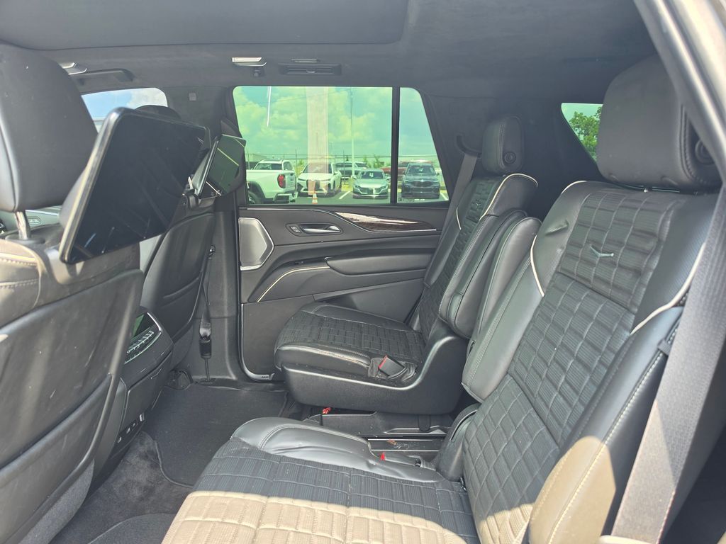 2022 Cadillac Escalade Sport Platinum