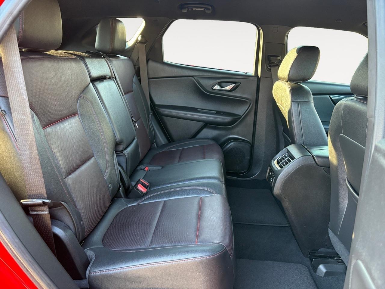 2022 Chevrolet Blazer RS, AUTO START/STOP, BLIND SPOT ALERT, LANE KEEP ASSIST, POWER LIFTGATE, BACKUP CAMERA, PARKING SENSORS, HEATED STEERING WHEEL & SEATS, APPLE CARPLAY/ANDROID AUTO, ONLY 1 OWNER, GREAT RELIABILITY, BLAZE THE ROAD! Virginia Beach VA 2022 Chevrolet Blazer RS, AUTO START/STOP, BLIND SPOT ALERT, LANE KEEP ASSIST, POWER LIFTGATE, BACKUP CAMERA, PARKING SENSORS, HEATED STEERING WHEEL & SEATS, APPLE CARPLAY/ANDROID AUTO, ONLY 1 OWNER, GREAT RELIABILITY, BLAZE THE ROAD! Virginia Beach VA