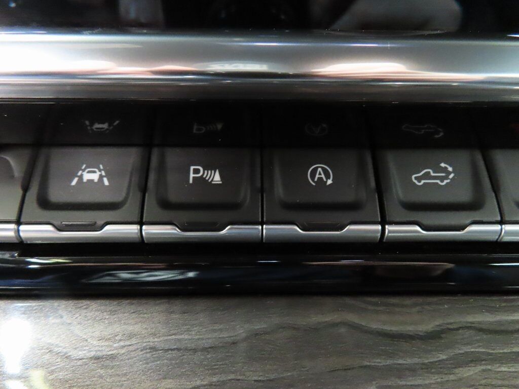 2022 Chevrolet Silverado 1500 4x4 Crew Cab LTZ Fond du Lac WI 2022 Chevrolet Silverado 1500 4x4 Crew Cab LTZ Fond du Lac WI