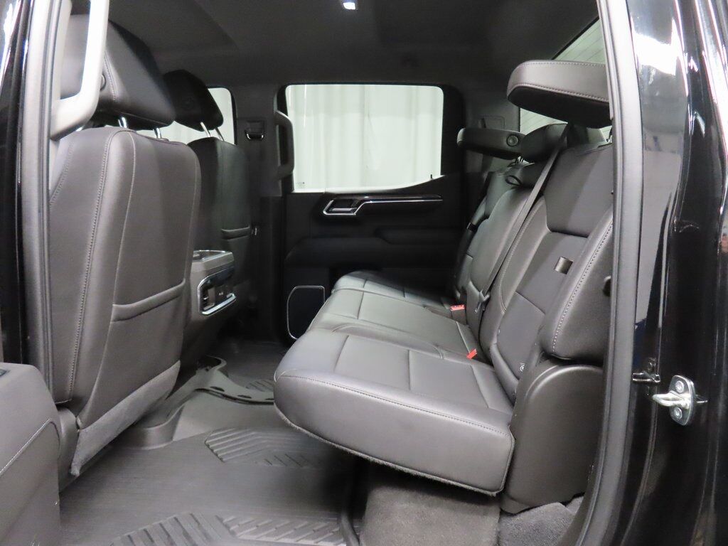 2022 Chevrolet Silverado 1500 4x4 Crew Cab LTZ Fond du Lac WI 2022 Chevrolet Silverado 1500 4x4 Crew Cab LTZ Fond du Lac WI