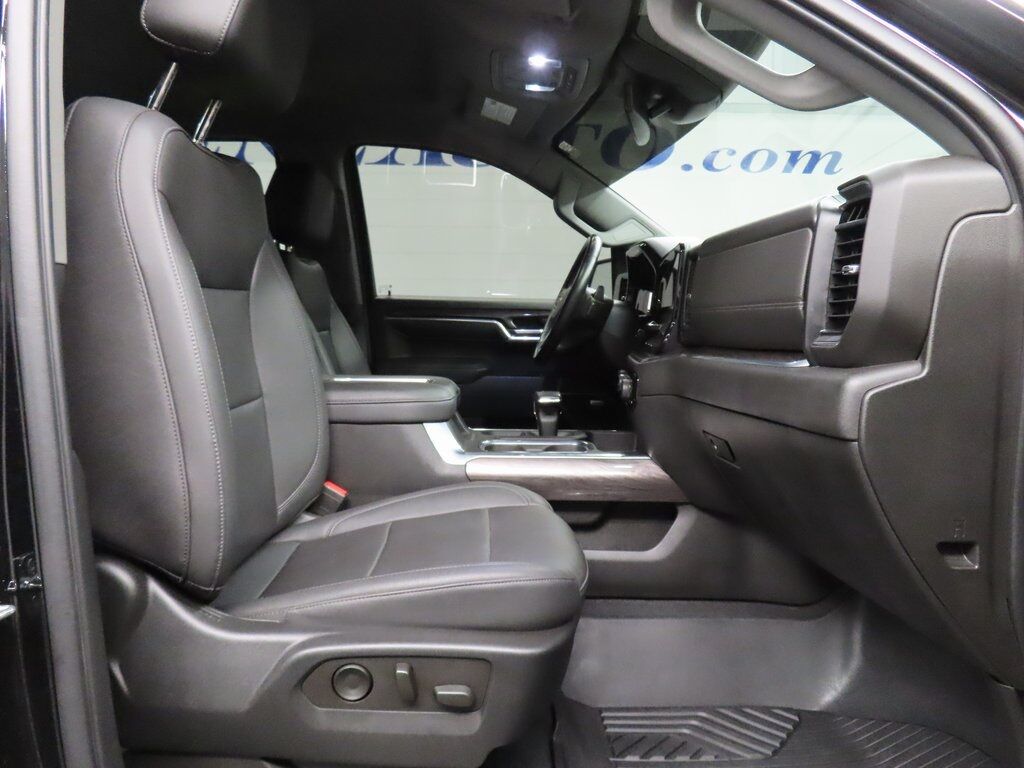 2022 Chevrolet Silverado 1500 4x4 Crew Cab LTZ Fond du Lac WI 2022 Chevrolet Silverado 1500 4x4 Crew Cab LTZ Fond du Lac WI