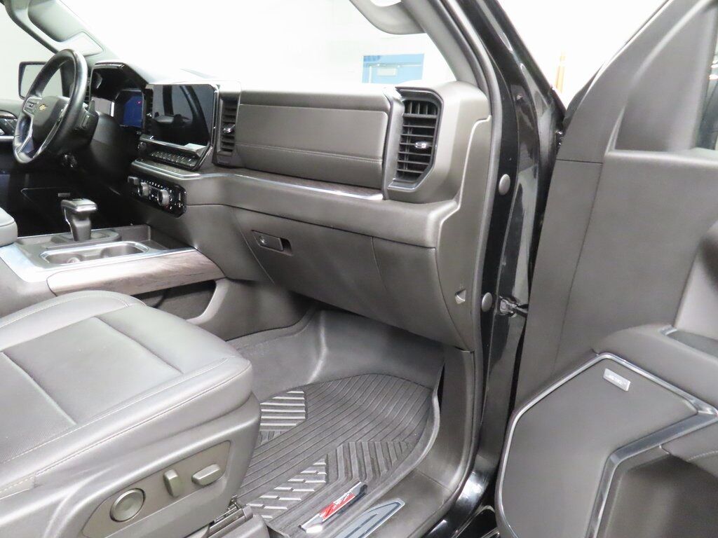 2022 Chevrolet Silverado 1500 4x4 Crew Cab LTZ Fond du Lac WI 2022 Chevrolet Silverado 1500 4x4 Crew Cab LTZ Fond du Lac WI