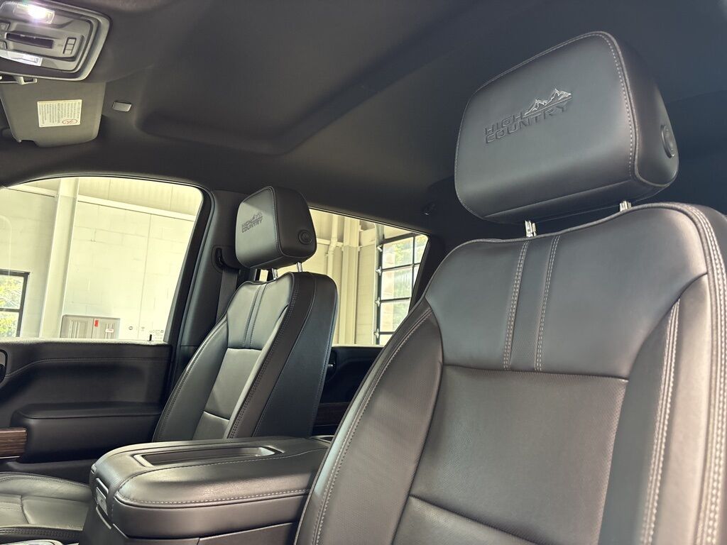 2022 Chevrolet Silverado 3500HD 4x4 Crew Cab High Country SRW Fond du Lac WI 2022 Chevrolet Silverado 3500HD 4x4 Crew Cab High Country SRW Fond du Lac WI