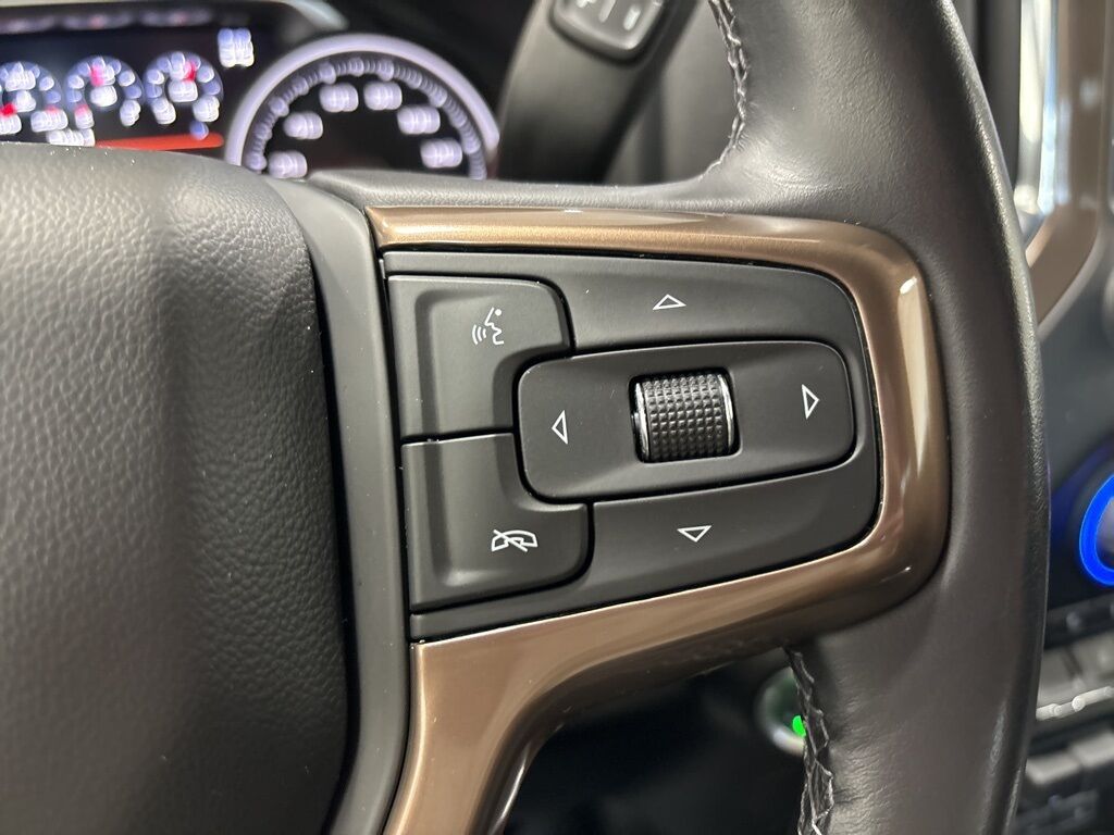 2022 Chevrolet Silverado 3500HD 4x4 Crew Cab High Country SRW Fond du Lac WI 2022 Chevrolet Silverado 3500HD 4x4 Crew Cab High Country SRW Fond du Lac WI