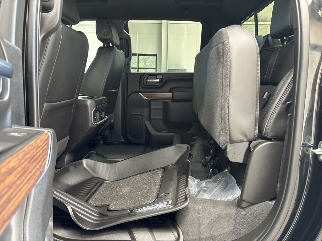 2022 Chevrolet Silverado 3500HD 4x4 Crew Cab High Country SRW Fond du Lac WI 2022 Chevrolet Silverado 3500HD 4x4 Crew Cab High Country SRW Fond du Lac WI