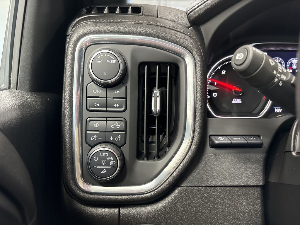 2022 Chevrolet Silverado 3500HD 4x4 Crew Cab High Country SRW Fond du Lac WI 2022 Chevrolet Silverado 3500HD 4x4 Crew Cab High Country SRW Fond du Lac WI