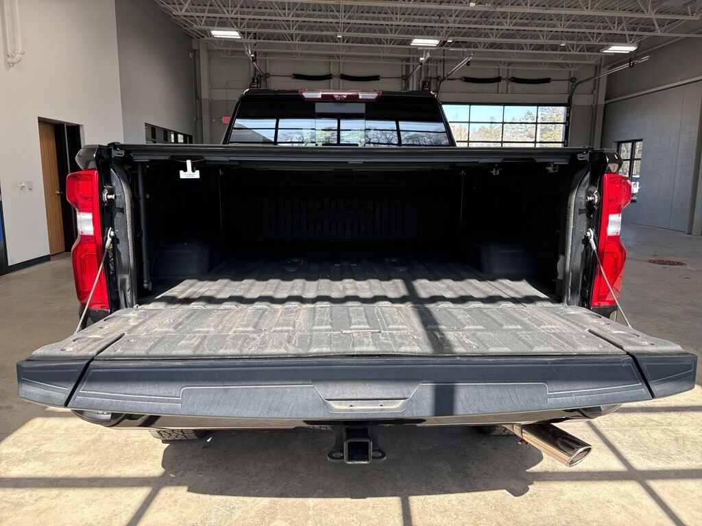 2022 Chevrolet Silverado 3500HD 4x4 Crew Cab High Country SRW Fond du Lac WI 2022 Chevrolet Silverado 3500HD 4x4 Crew Cab High Country SRW Fond du Lac WI