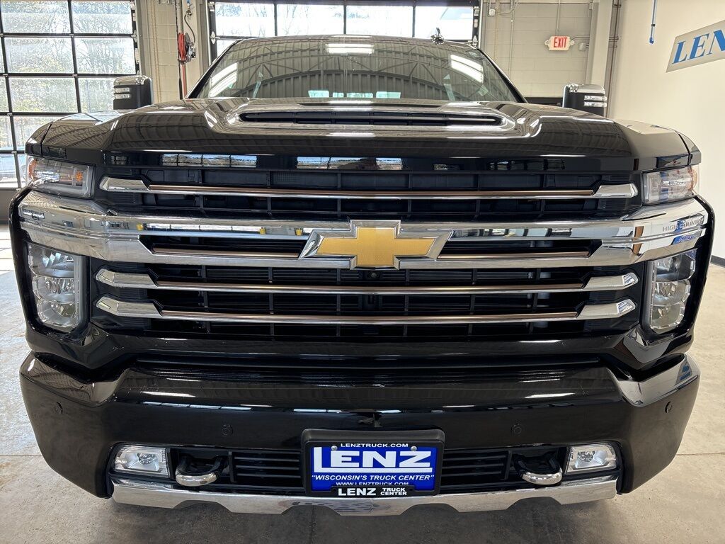 2022 Chevrolet Silverado 3500HD 4x4 Crew Cab High Country SRW Fond du Lac WI 2022 Chevrolet Silverado 3500HD 4x4 Crew Cab High Country SRW Fond du Lac WI