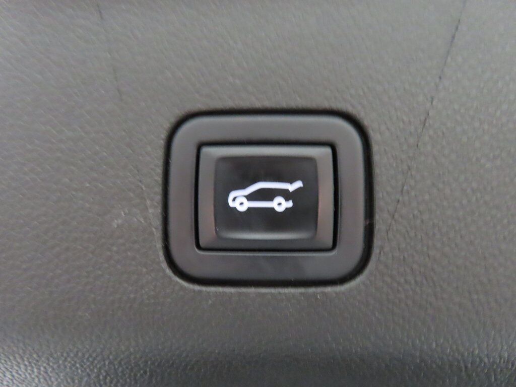 2022 Chevrolet Tahoe High Country 4WD 7 Passenger Fond du Lac WI 2022 Chevrolet Tahoe High Country 4WD 7 Passenger Fond du Lac WI