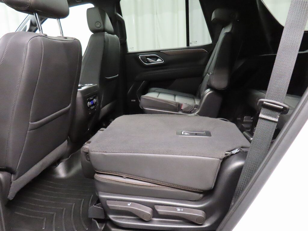 2022 Chevrolet Tahoe High Country 4WD Fond du Lac WI 2022 Chevrolet Tahoe High Country 4WD Fond du Lac WI