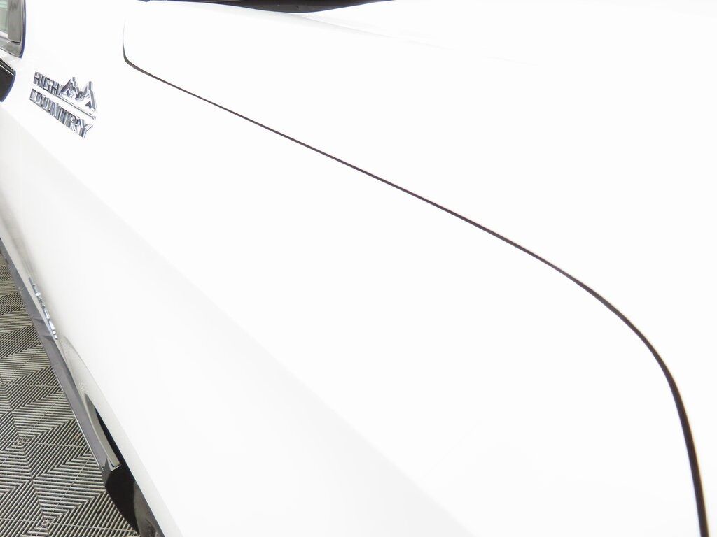 2022 Chevrolet Tahoe High Country 4WD Fond du Lac WI 2022 Chevrolet Tahoe High Country 4WD Fond du Lac WI