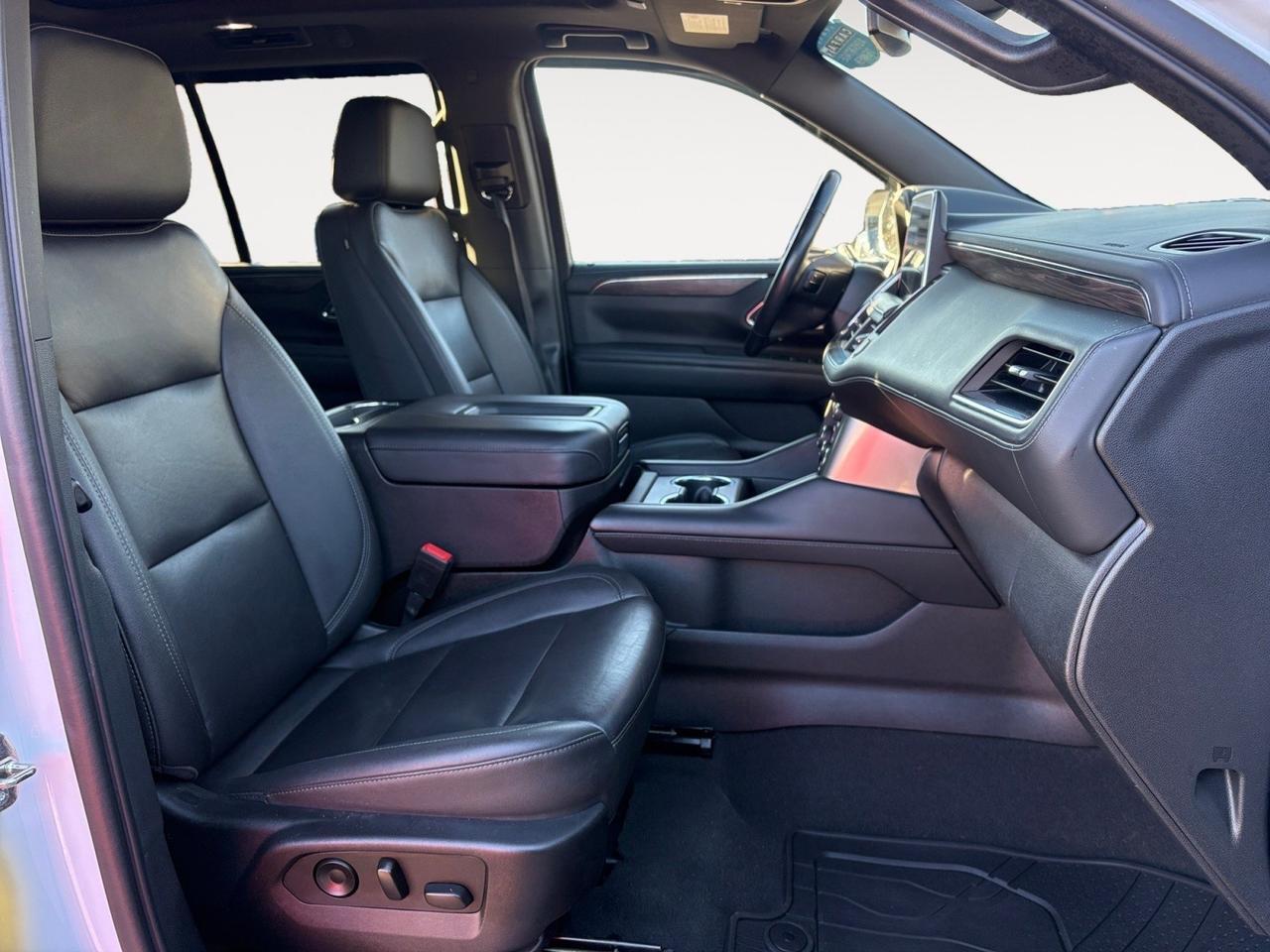 2022 Chevrolet Tahoe Z71 4X4, LANE KEEP ASSIST, BLIND SPOT ALERT, RUNNING BOARDS, POWER LIFTGATE, ROOF RACKS, HEATED & COOLING SEATS, CAPTAINS CHAIRS, POWER 3RD ROW, APPLE CARPLAY/ANDROID AUTO, PANORAMIC MOONROOF, ONLY 1 OWNER, CLEAN CARFAX, TRAVEL IN A TAHOE! Virginia Beach VA 2022 Chevrolet Tahoe Z71 4X4, LANE KEEP ASSIST, BLIND SPOT ALERT, RUNNING BOARDS, POWER LIFTGATE, ROOF RACKS, HEATED & COOLING SEATS, CAPTAINS CHAIRS, POWER 3RD ROW, APPLE CARPLAY/ANDROID AUTO, PANORAMIC MOONROOF, ONLY 1 OWNER, CLEAN CARFAX, TRAVEL IN A TAHOE! Virginia Beach VA