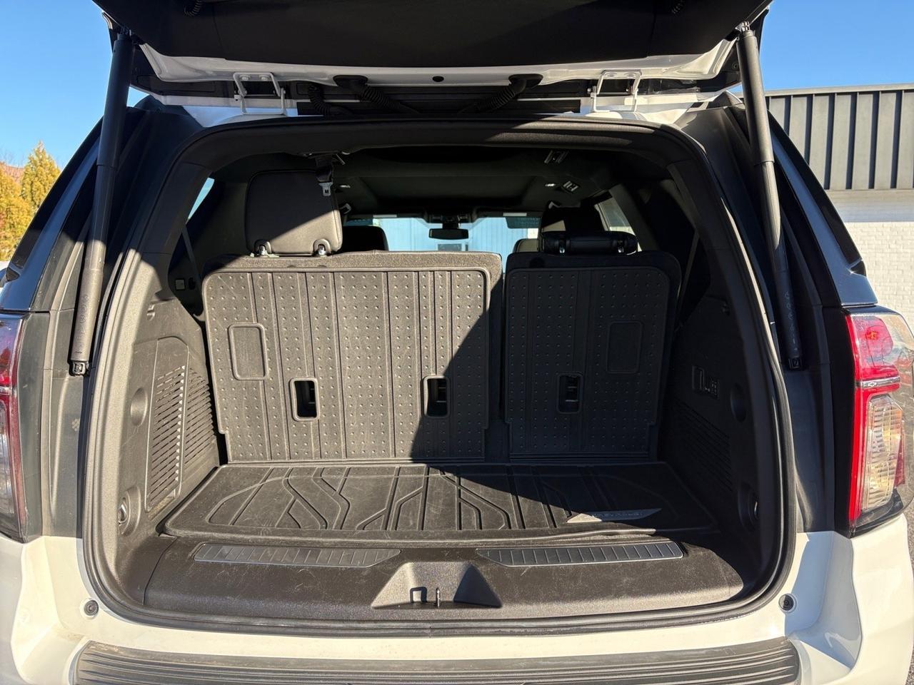 2022 Chevrolet Tahoe Z71 4X4, LANE KEEP ASSIST, BLIND SPOT ALERT, RUNNING BOARDS, POWER LIFTGATE, ROOF RACKS, HEATED & COOLING SEATS, CAPTAINS CHAIRS, POWER 3RD ROW, APPLE CARPLAY/ANDROID AUTO, PANORAMIC MOONROOF, ONLY 1 OWNER, CLEAN CARFAX, TRAVEL IN A TAHOE! Virginia Beach VA 2022 Chevrolet Tahoe Z71 4X4, LANE KEEP ASSIST, BLIND SPOT ALERT, RUNNING BOARDS, POWER LIFTGATE, ROOF RACKS, HEATED & COOLING SEATS, CAPTAINS CHAIRS, POWER 3RD ROW, APPLE CARPLAY/ANDROID AUTO, PANORAMIC MOONROOF, ONLY 1 OWNER, CLEAN CARFAX, TRAVEL IN A TAHOE! Virginia Beach VA