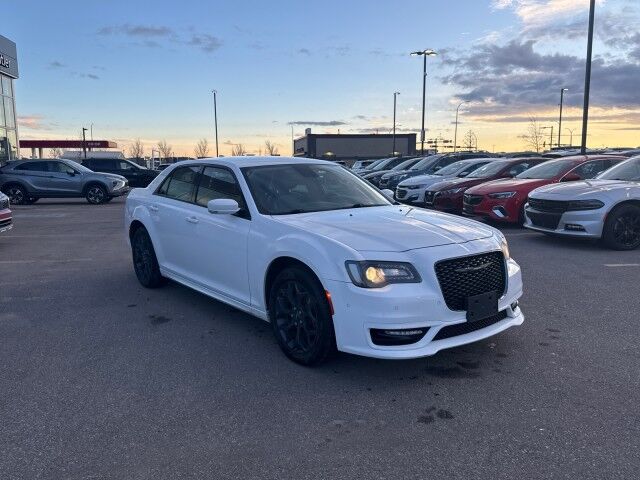 2022 Chrysler 300 300 Touring L Grande Prairie AB 2022 Chrysler 300 300 Touring L Grande Prairie AB