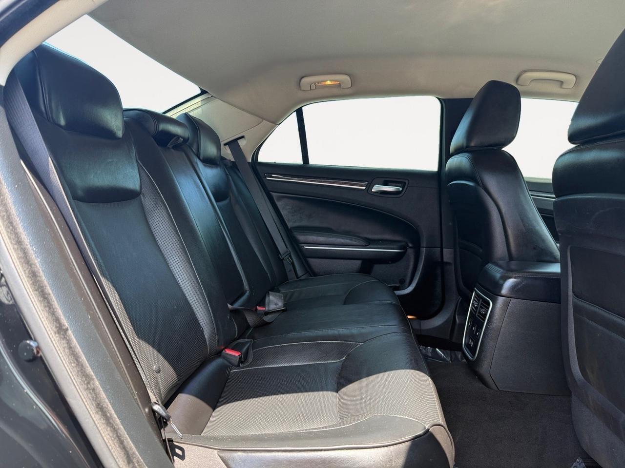 2022 Chrysler 300 Touring L, HEATED/VENTILATED SEATS, HEATED REAR SEATS, APPLE CARPLAY/ANDROID AUTO, UNIVERSAL GARAGE DOOR OPENER, BACKUP CAMERA, ALPINE SPEAKERS, CLEAN CARFAX, ONLY 1 OWNER! Norfolk VA 2022 Chrysler 300 Touring L, HEATED/VENTILATED SEATS, HEATED REAR SEATS, APPLE CARPLAY/ANDROID AUTO, UNIVERSAL GARAGE DOOR OPENER, BACKUP CAMERA, ALPINE SPEAKERS, CLEAN CARFAX, ONLY 1 OWNER! Norfolk VA