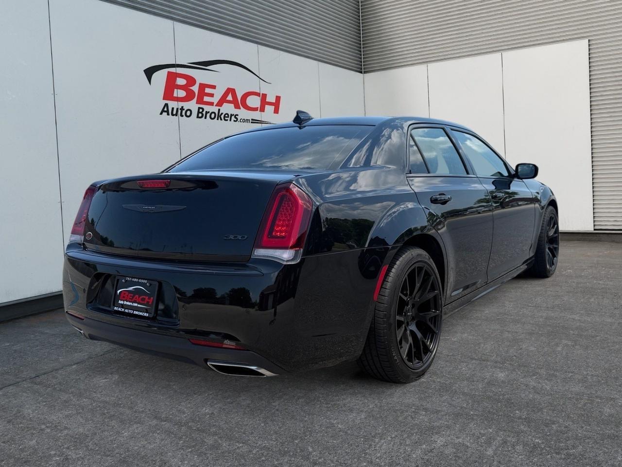2022 Chrysler 300 Touring L, HEATED/VENTILATED SEATS, HEATED REAR SEATS, APPLE CARPLAY/ANDROID AUTO, UNIVERSAL GARAGE DOOR OPENER, BACKUP CAMERA, ALPINE SPEAKERS, CLEAN CARFAX, ONLY 1 OWNER! Norfolk VA 2022 Chrysler 300 Touring L, HEATED/VENTILATED SEATS, HEATED REAR SEATS, APPLE CARPLAY/ANDROID AUTO, UNIVERSAL GARAGE DOOR OPENER, BACKUP CAMERA, ALPINE SPEAKERS, CLEAN CARFAX, ONLY 1 OWNER! Norfolk VA