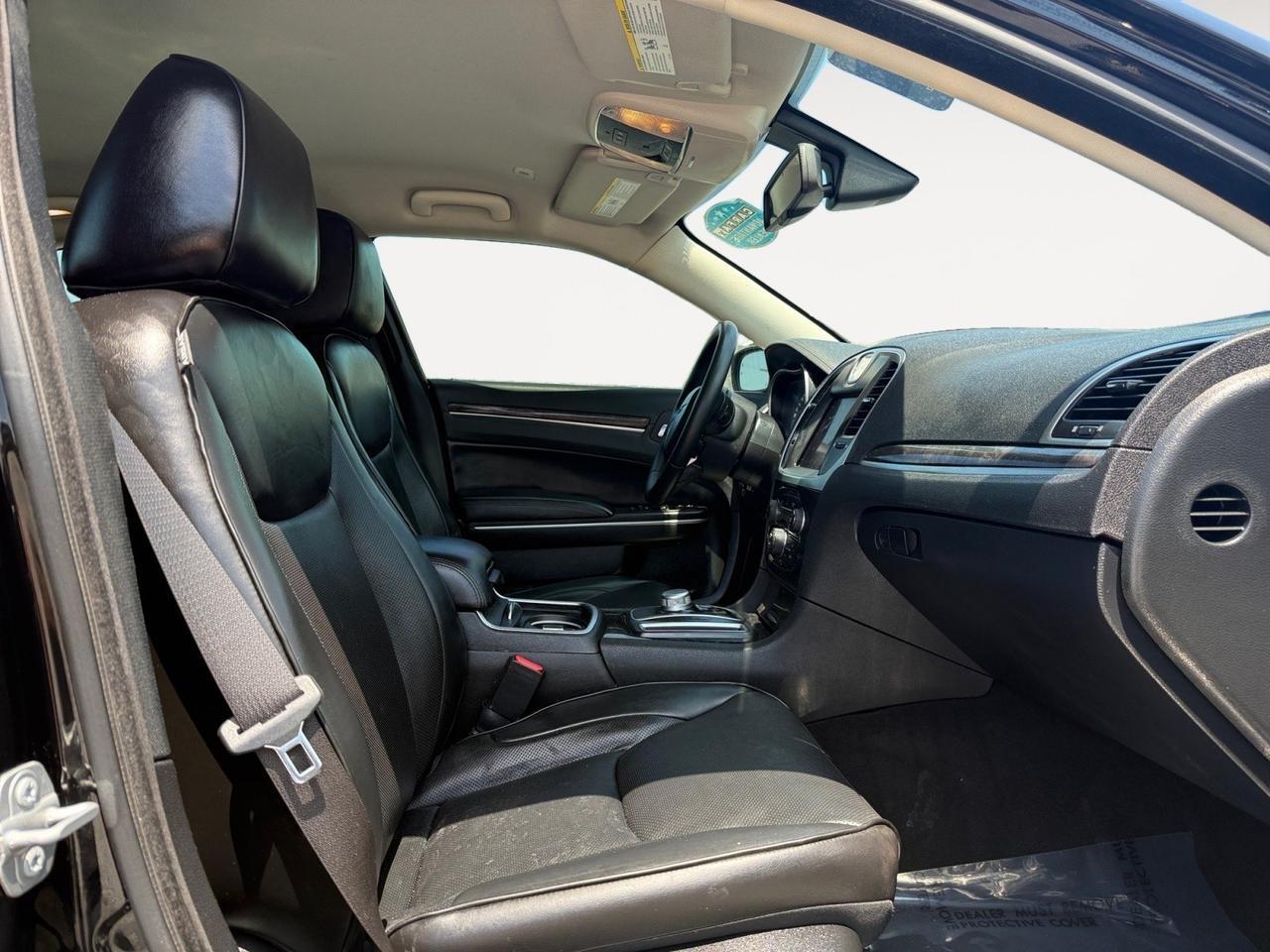 2022 Chrysler 300 Touring L, HEATED/VENTILATED SEATS, HEATED REAR SEATS, APPLE CARPLAY/ANDROID AUTO, UNIVERSAL GARAGE DOOR OPENER, BACKUP CAMERA, ALPINE SPEAKERS, CLEAN CARFAX, ONLY 1 OWNER! Norfolk VA 2022 Chrysler 300 Touring L, HEATED/VENTILATED SEATS, HEATED REAR SEATS, APPLE CARPLAY/ANDROID AUTO, UNIVERSAL GARAGE DOOR OPENER, BACKUP CAMERA, ALPINE SPEAKERS, CLEAN CARFAX, ONLY 1 OWNER! Norfolk VA